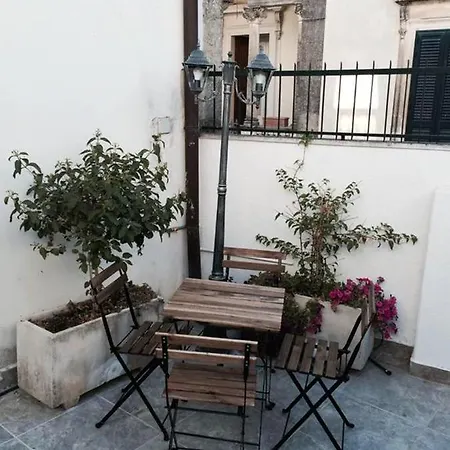 Charming In Castiglione With Terrace & Jacuzzi * Castiglione d'Otranto