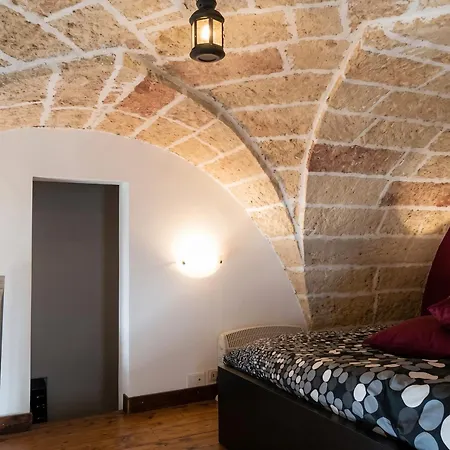 Charming In Castiglione With Terrace & Jacuzzi Appartement *